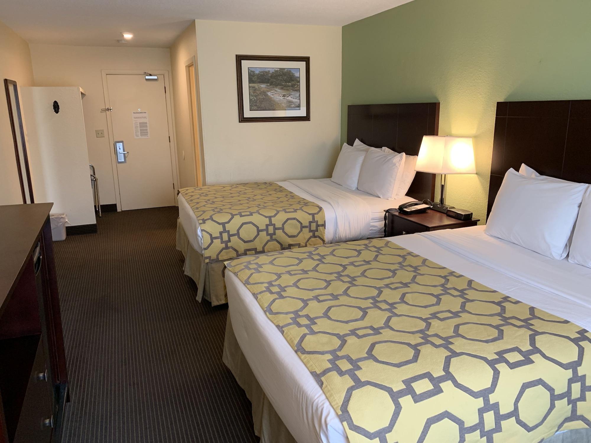 Hotel Baymont By Wyndham Jefferson Jefferson City