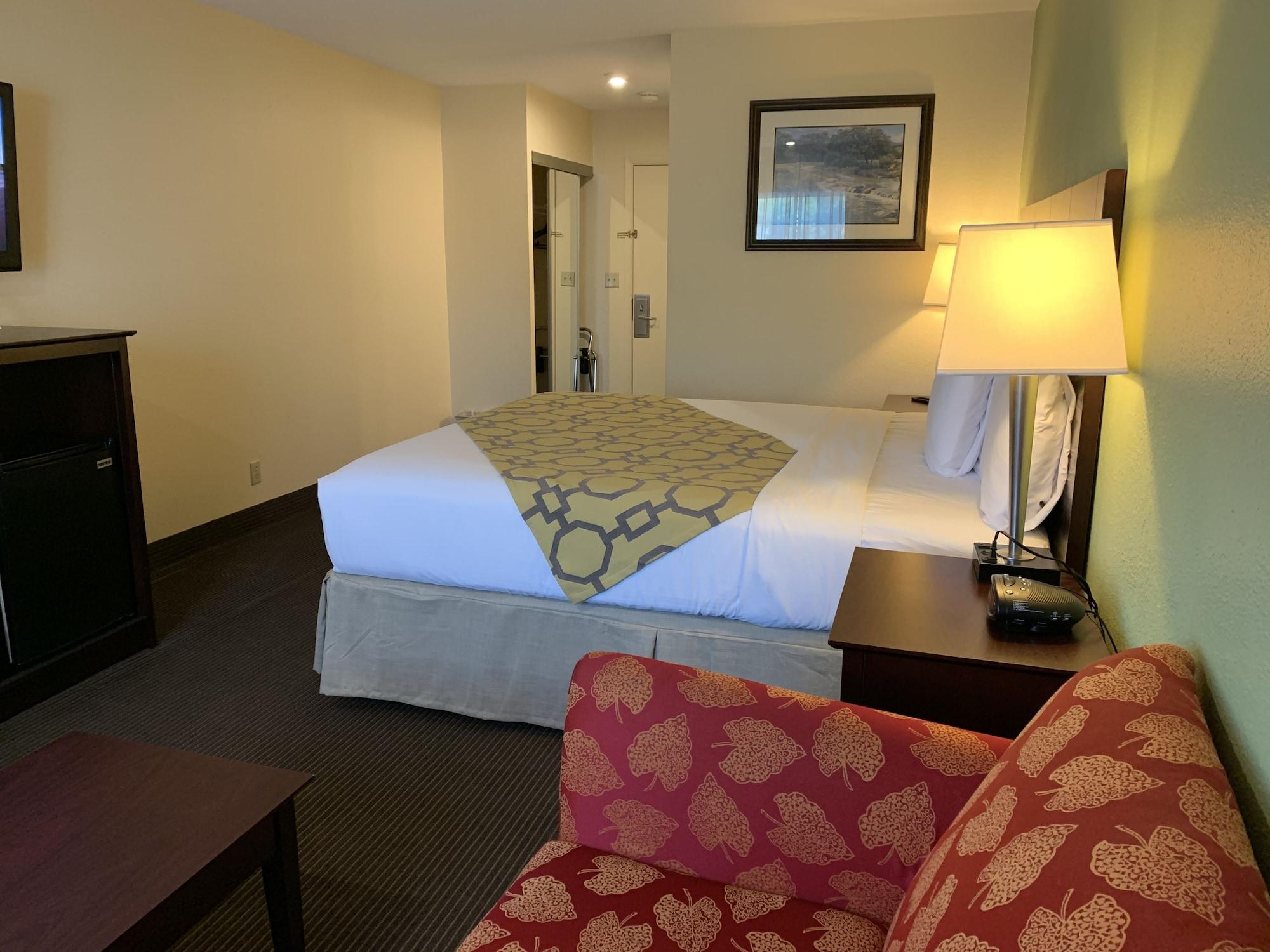 Baymont By Wyndham Jefferson Hotel Jefferson City