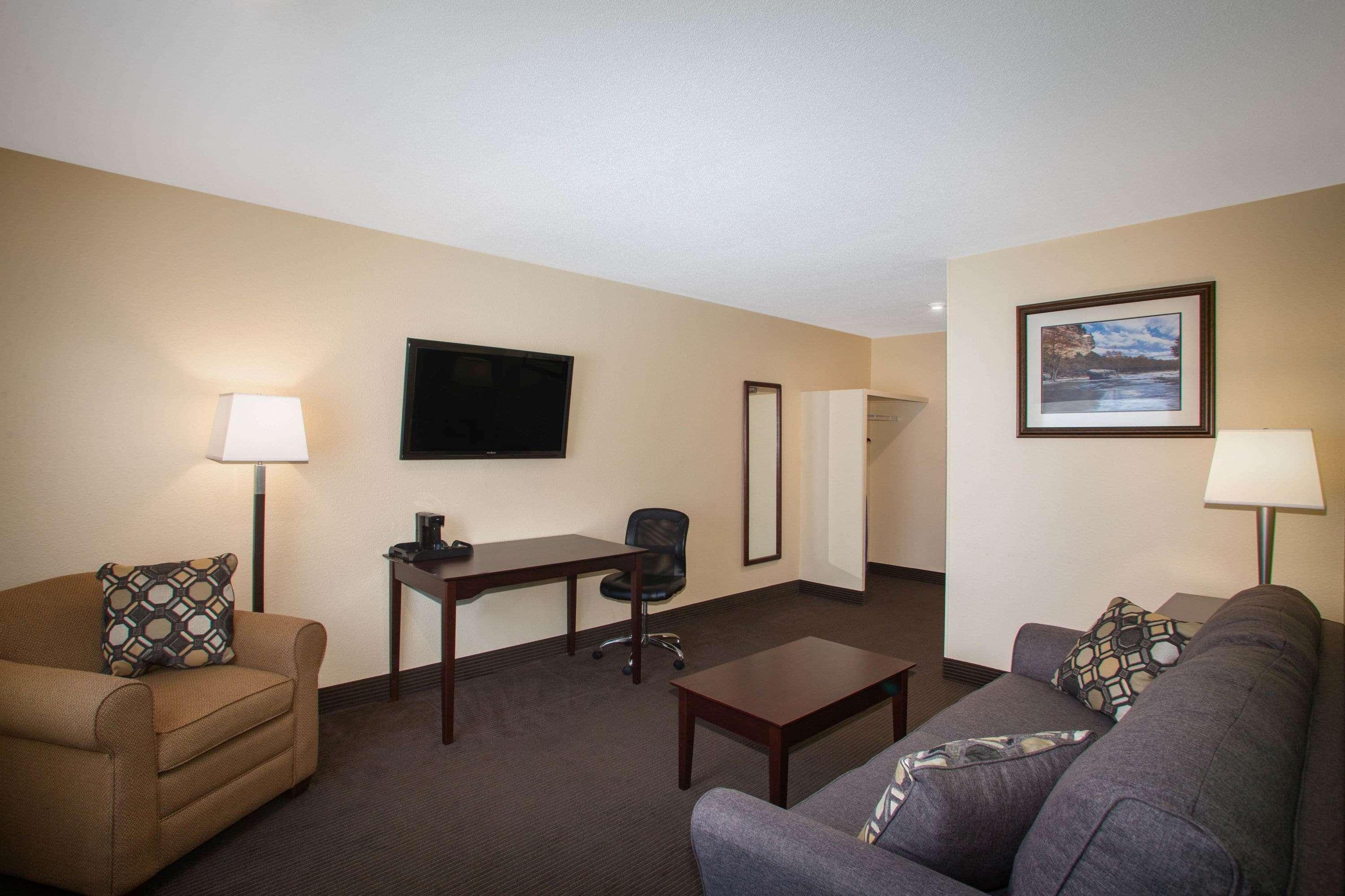 Hotel Baymont By Wyndham Jefferson 2*